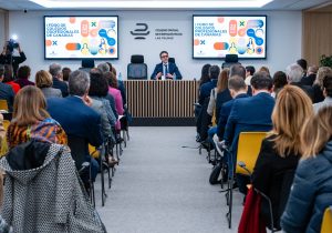 El I Foro de Colegios Profesionales de Canarias, coorganizado por Plan B Group y Gobierno de Canarias